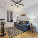 Apartment Historic Honky Tonk Hideaway *