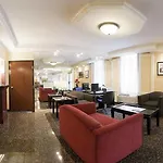 Express & Nashville-i-40 & I-24 Hotel