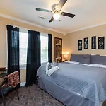 Brenda Lee History 4br Retreat Pool Hot Tub Villa Nashville