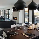 121 Hotel