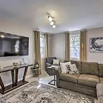 Holiday home Walk To Music Row: In Edgehill! Nashville