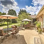 Apartment With Patio, 3 Mi To Grand Ole Opry Nashville