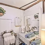 Apartment With Patio, 3 Mi To Grand Ole Opry *