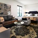 121 Hotel