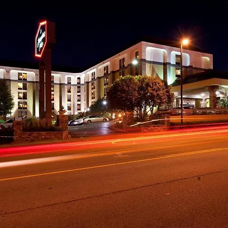 Hotel Hampton / Vanderbilt 3*
