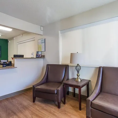 Hometowne - Airport/briley Pkwy Hotel