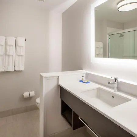 Express & - Metrocenter Downtown By Ihg 3*