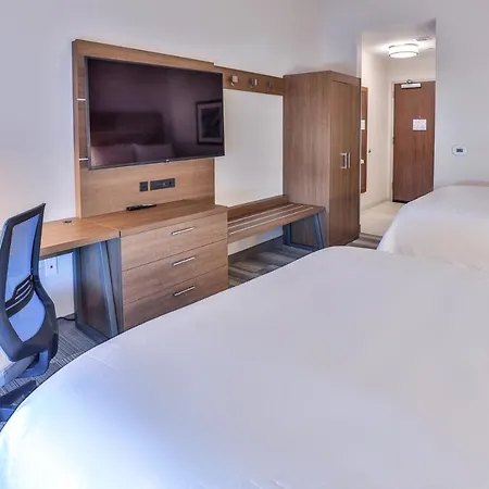 Express & - Metrocenter Downtown By Ihg Hotel Nashville