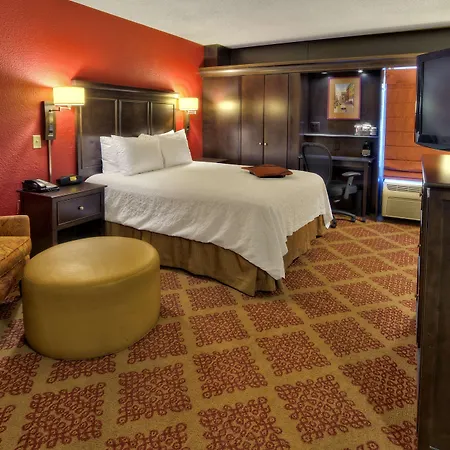 Hampton / Vanderbilt Hotel