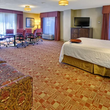 Hampton / Vanderbilt Hotel 3*