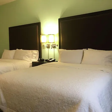Hotel Hampton & At Opryland Nashville