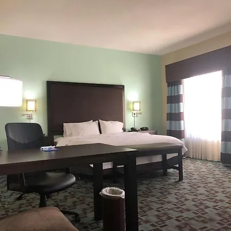 Hampton & At Opryland Hotel Nashville