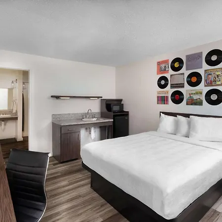 Hotel Hillside Crossing 3*