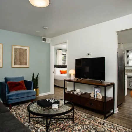 Apartment Abode - Marathon Village Near Downtown Nashville