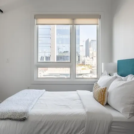 Mint House - The Gulch - 11th Ave S Aparthotel Nashville