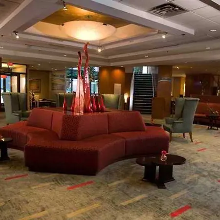 Doubletree By Hilton Downtown Hotel