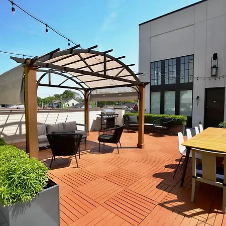 Posh Penthouse In Walkable Neighborhood To So Much *