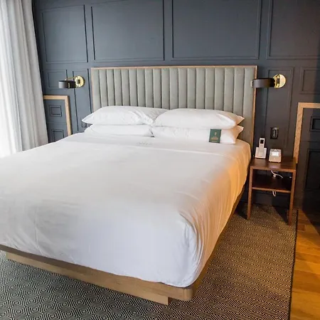 Noelle Hotel 4*