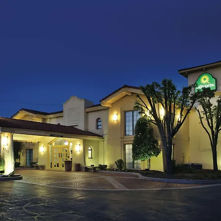Hotel La Quinta By Wyndham South 2*