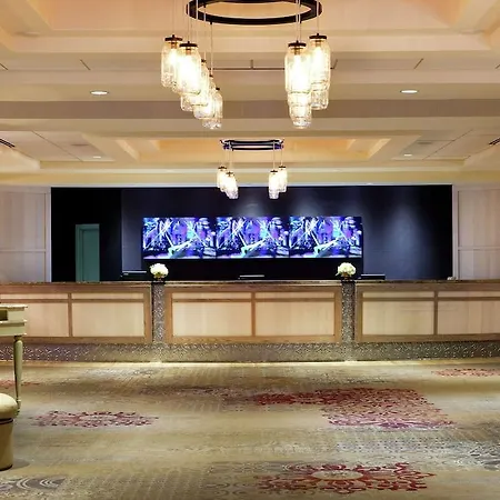 Doubletree By Hilton Downtown Hotel Nashville