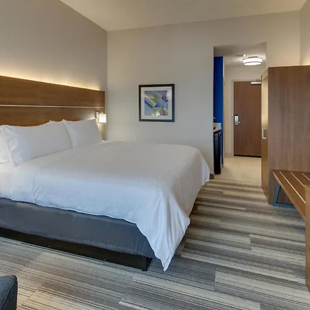 Express & - Metrocenter Downtown By Ihg Hotel Nashville