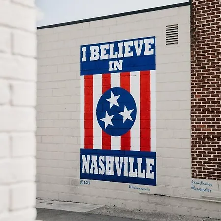 Holiday home Close To Gulch & 12s - Chic Downtown Retreat Nashville