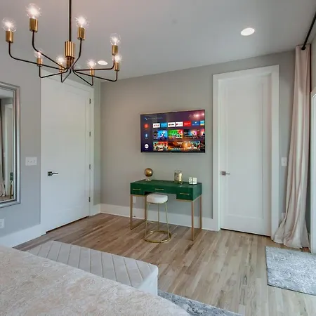 12 30 Clubbin - 10 Beds Close To Downtown *