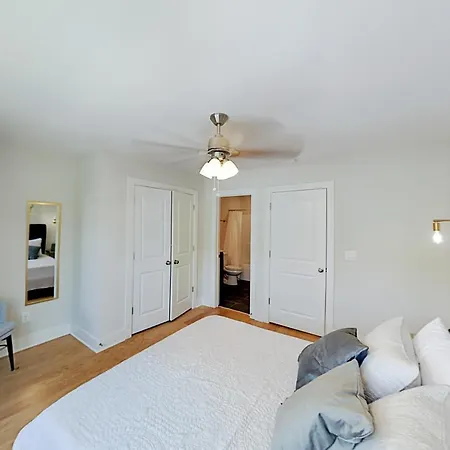 Holiday home Watkins Park Getaway A & B *