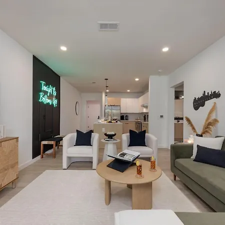 Holiday home Hyve - Riff N Roll - Walk To Broadway