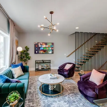 New High Note Rooftop Views 10 Beds Near Dt Holiday home *