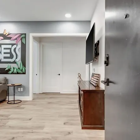Cozy E Nash By 5 Points - 1,2mi To Broadway Holiday home Nashville