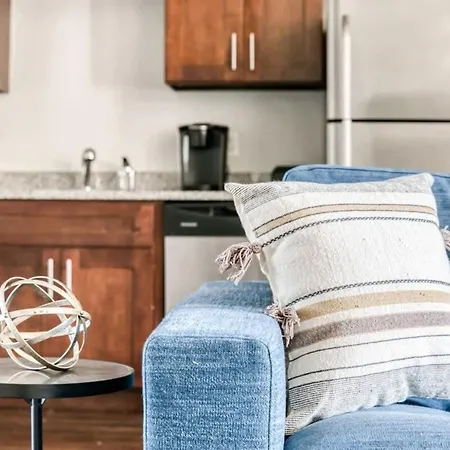 Cozysuites Music Row Chic 1br In Nashville! 57 Nashville