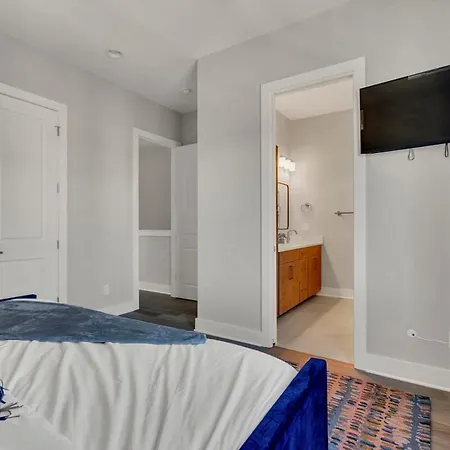 Holiday home Double Lux 26beds 2 Rooftop Views Free Parking