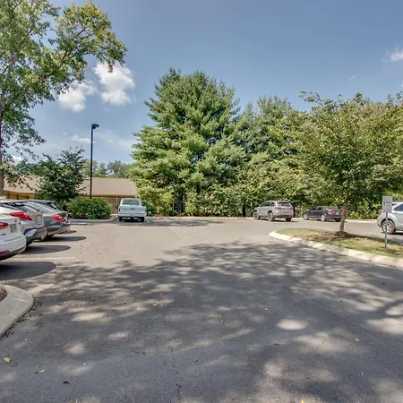 New* East Nash - King Bed Short Drive To Dwntwn Apartment *
