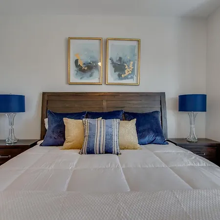 New* East Nash - King Bed Short Drive To Dwntwn Nashville