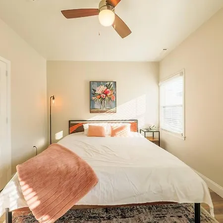 Luxury 2br King Beds With Optional Parking Near Vanderbilt & Broadway Apartment Nashville