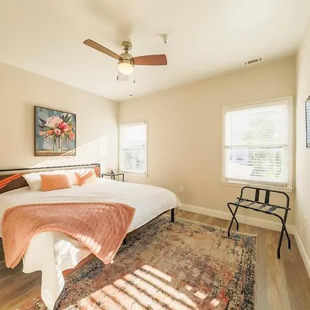 Apartment Luxury 2br King Beds With Optional Parking Near Vanderbilt & Broadway *