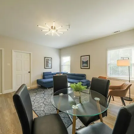 Luxury 2br King Beds With Optional Parking Near Vanderbilt & Broadway Apartment