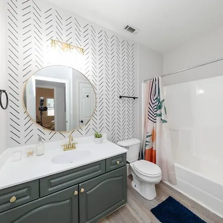 Modern 1br With King Bed And Optional Parking Near Broadway And The Gulch Apartment Nashville