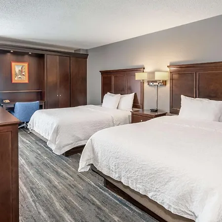 Hotel Hampton / Vanderbilt 3*