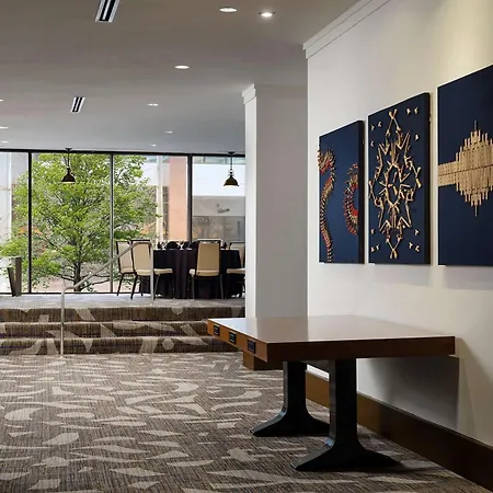 Hotel Doubletree By Hilton Downtown