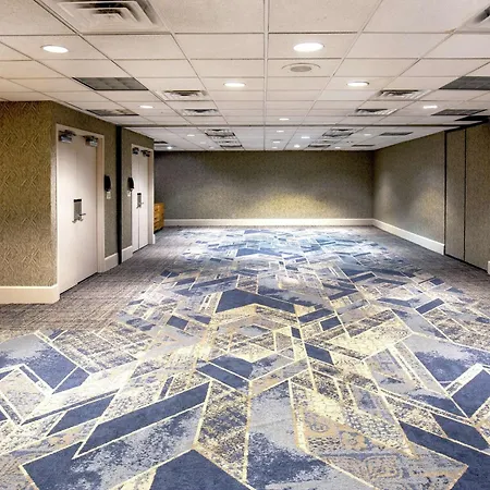 Hotel Doubletree By Hilton Downtown 4*