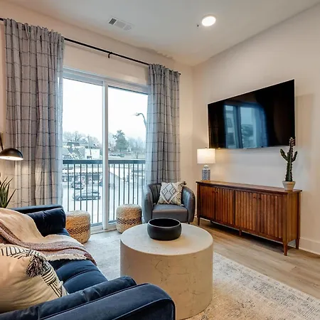- 815 Main St Unit 203 Hotel 4*