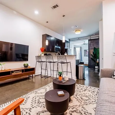 Lofts At 30th - Country Beau - 6 Mins To Broadway Holiday home *