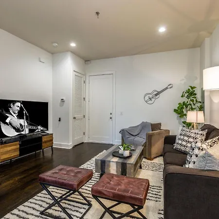Lofts At 30th - Contemporary Muse - Minutes To Broadway Holiday home Nashville