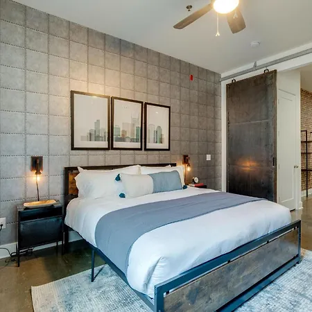 Lofts At 30th - Urban Row - Mins To Downtown Holiday home *