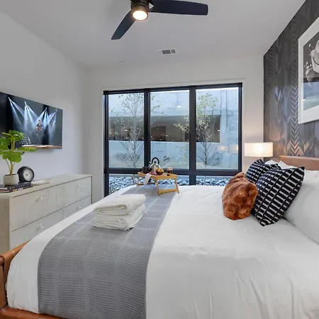 The Music City Hideaway - Odyssey - Heart Of Midtown Holiday home *