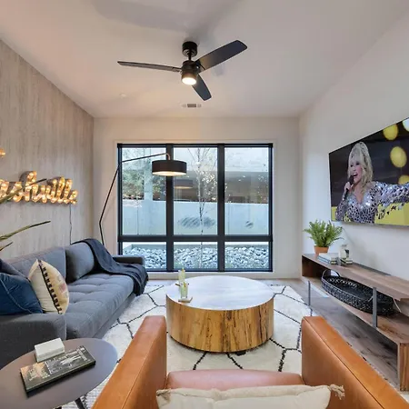 Holiday home The Music City Hideaway - Odyssey - Heart Of Midtown *