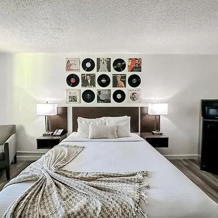 Sleepover Apartment