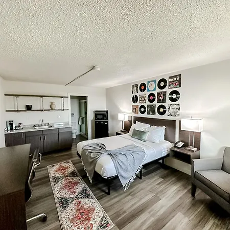 Sleepover Apartment